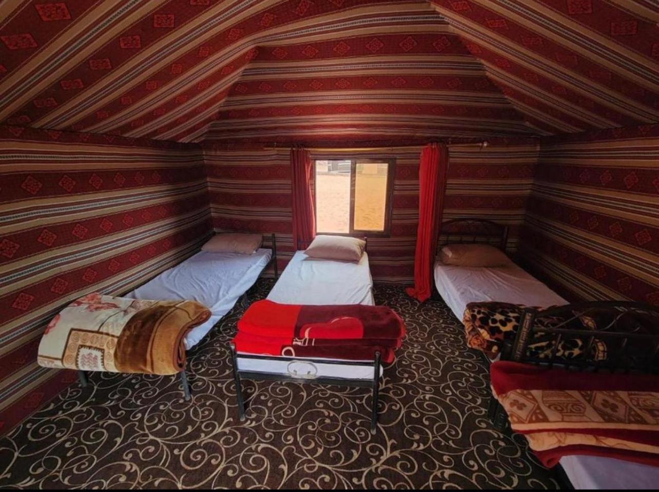 Bedouin Bunch Camp Ξενοδοχείο Ουάντι Ραμ Εξωτερικό φωτογραφία