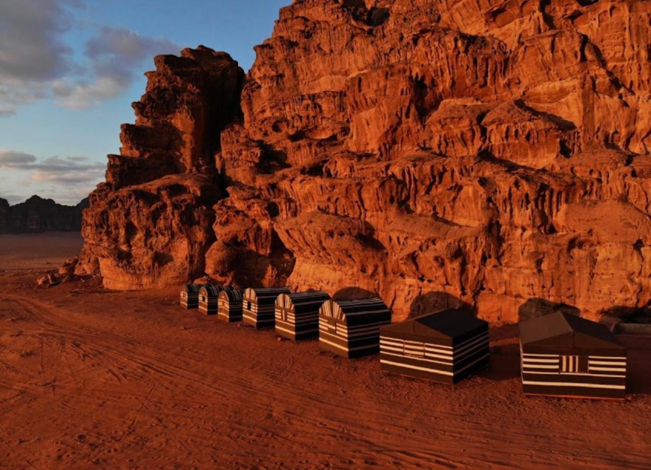 Bedouin Bunch Camp Ξενοδοχείο Ουάντι Ραμ Εξωτερικό φωτογραφία